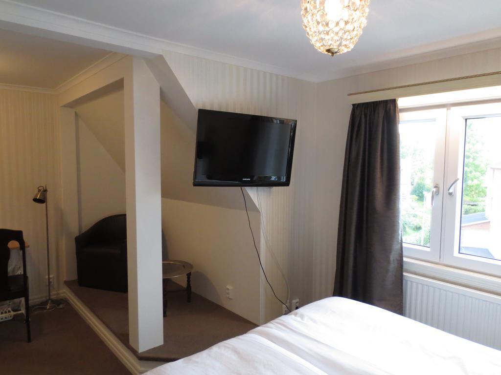 Hotell S:T Olof Falköping Oda fotoğraf